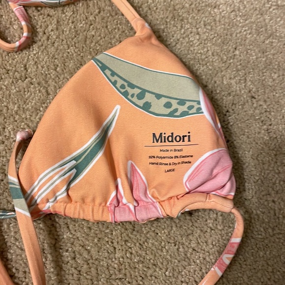 Midori Indah Top (L) in Banyan print - Picture 3 of 3